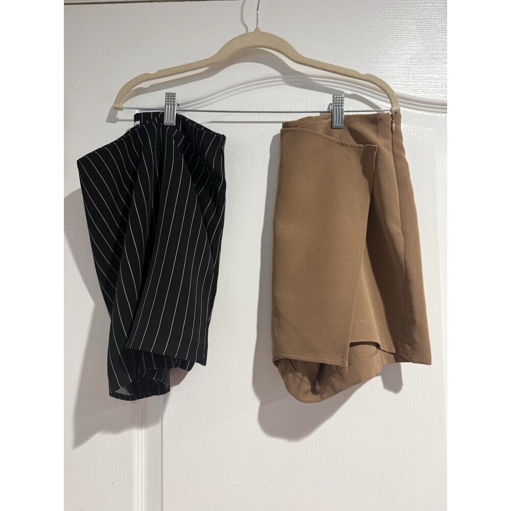 Set Of Two Women's Size M Skorts Skirts Wrap Front Side Zip Black Pinstripe Tan